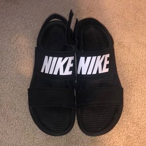 NIKE Black Sandals